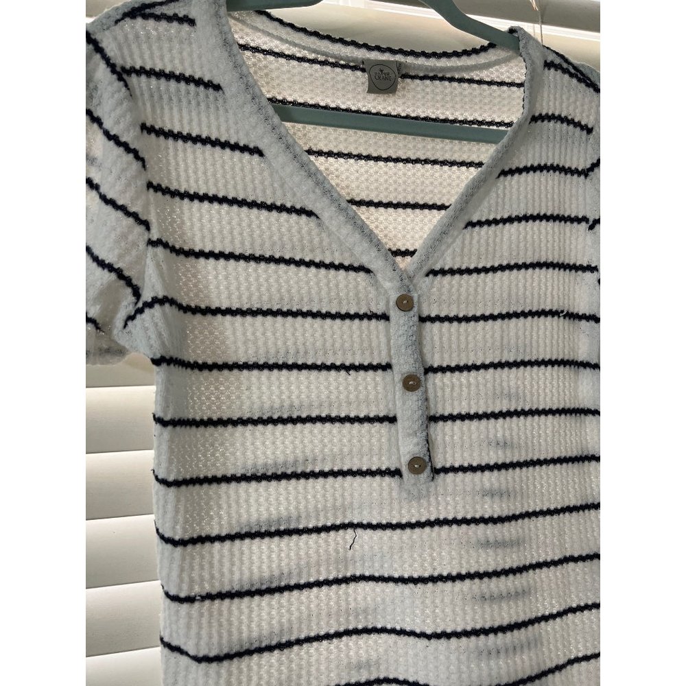 Paper crane large white and blue V-neck crop top